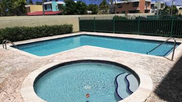 Căn hộ, 2 phòng ngủ, phù hợp cho người khuyết tật, hút thuốc | Hồ bơi | Hồ bơi ngoài trời