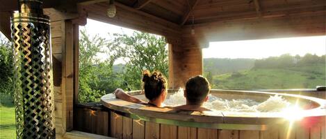 Bain à remous extérieur