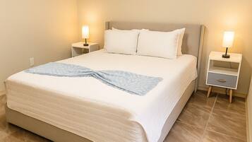 2 Schlafzimmer, BĂŒgeleisen/BĂŒgelbrett, WLAN, BettwĂ€sche