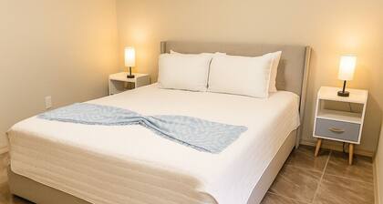 Hummingbird Haven 1 with 2 Bed 2.5Bath and Patio