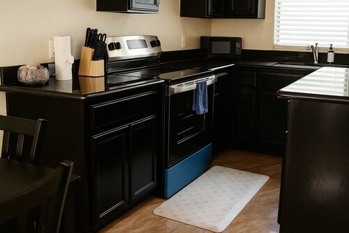 Hummingbird Haven 1 with 2 Bed 2.5Bath and Patio