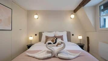 Iron/ironing board, WiFi, bed sheets