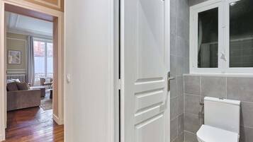 Een douche, een haardroger