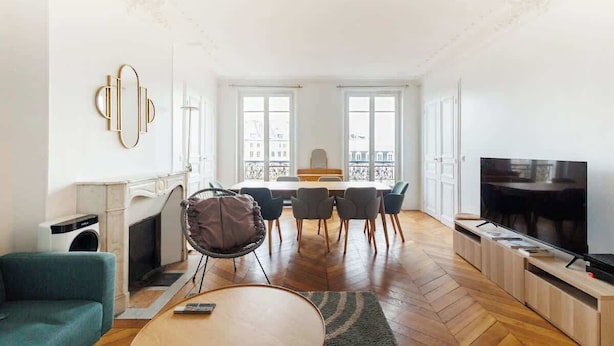 TV, offices - Grand appartement 4 chambres proche Bastille (Paris)