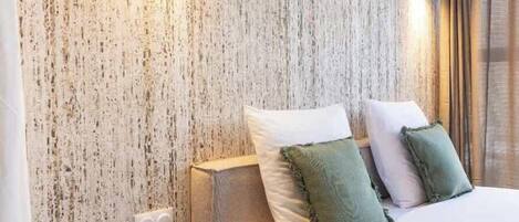 アイロン / アイロン台、WiFi、ベッドシーツ