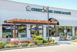 Exterior - Beachview 5 · Two Kings · 2-Min Walk to Gulf (Holmes Beach)