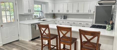 Microwave, oven, stovetop, dishwasher