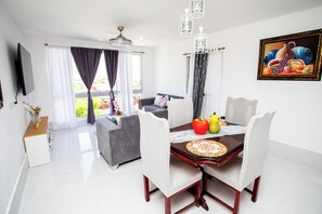 Dining - Apartment with pool and view, minutes away from Cofresí and Costambar beaches. (Cofresi)