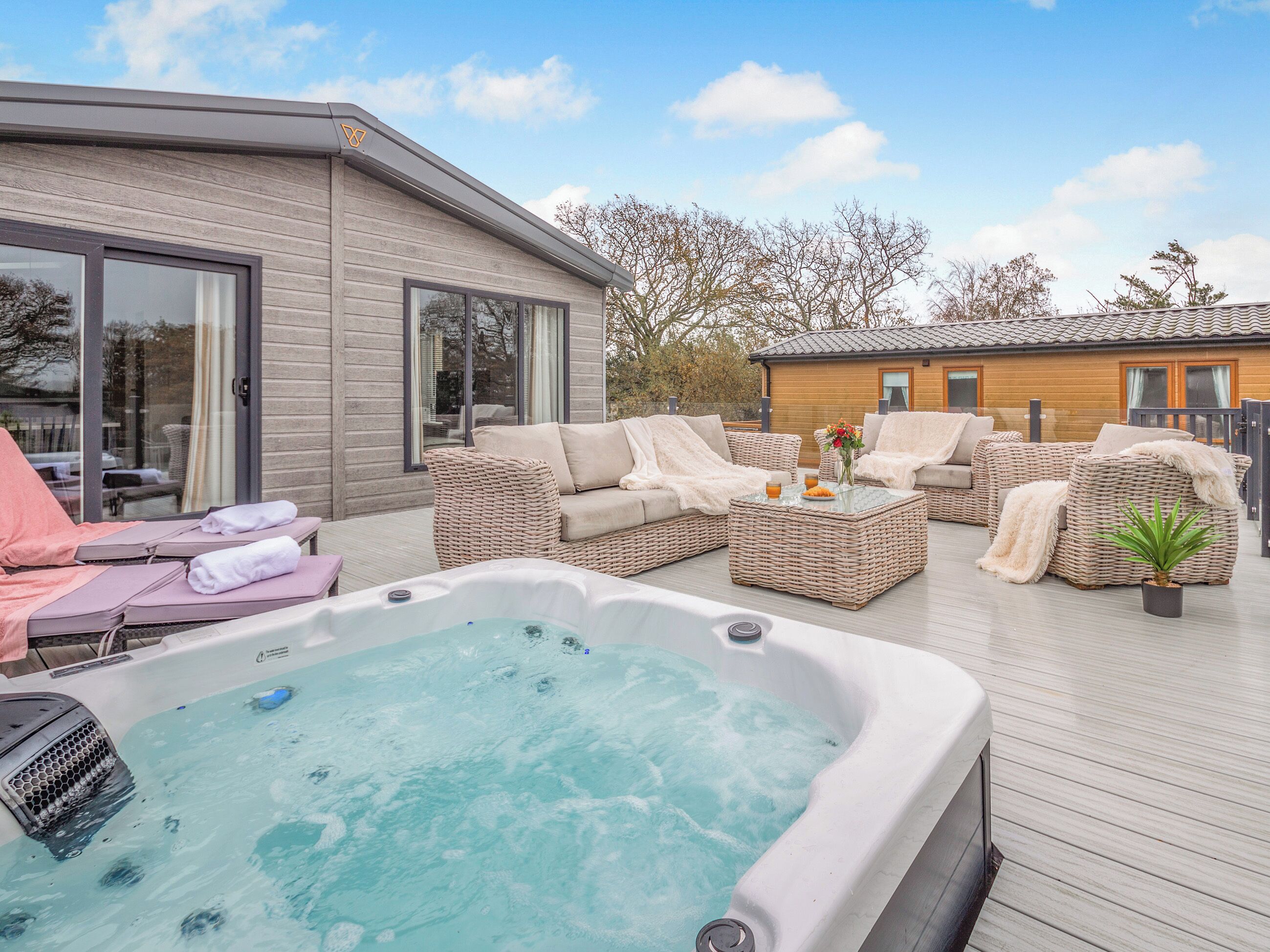 Bain à remous extérieur