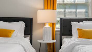 4 bedrooms, desk, iron/ironing board, WiFi