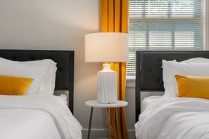 4 bedrooms, desk, iron/ironing board, WiFi