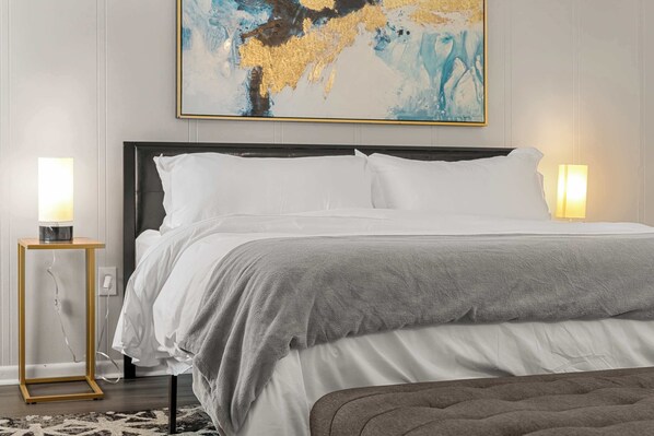 4 bedrooms, desk, iron/ironing board, WiFi