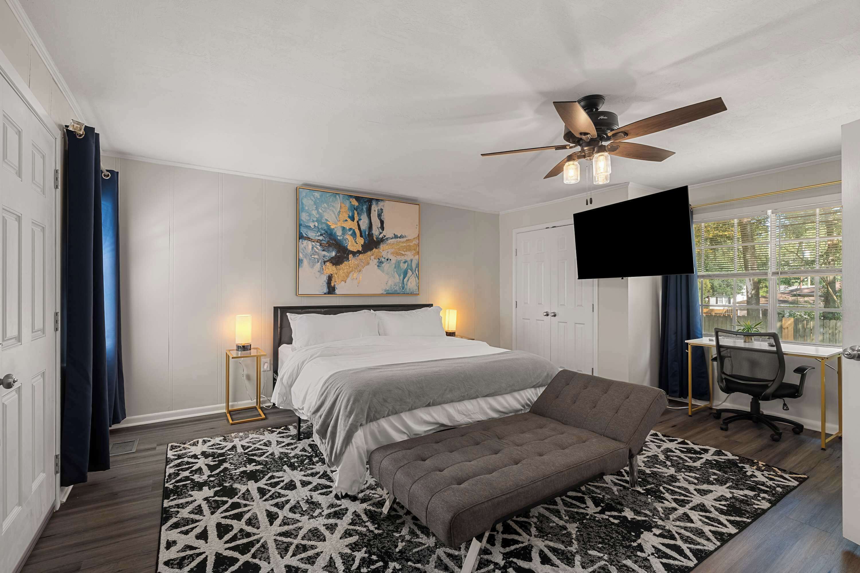 4 sovrum, skrivbord, strykjärn/strykbräda och wi-fi