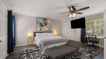 4 bedrooms, desk, iron/ironing board, WiFi