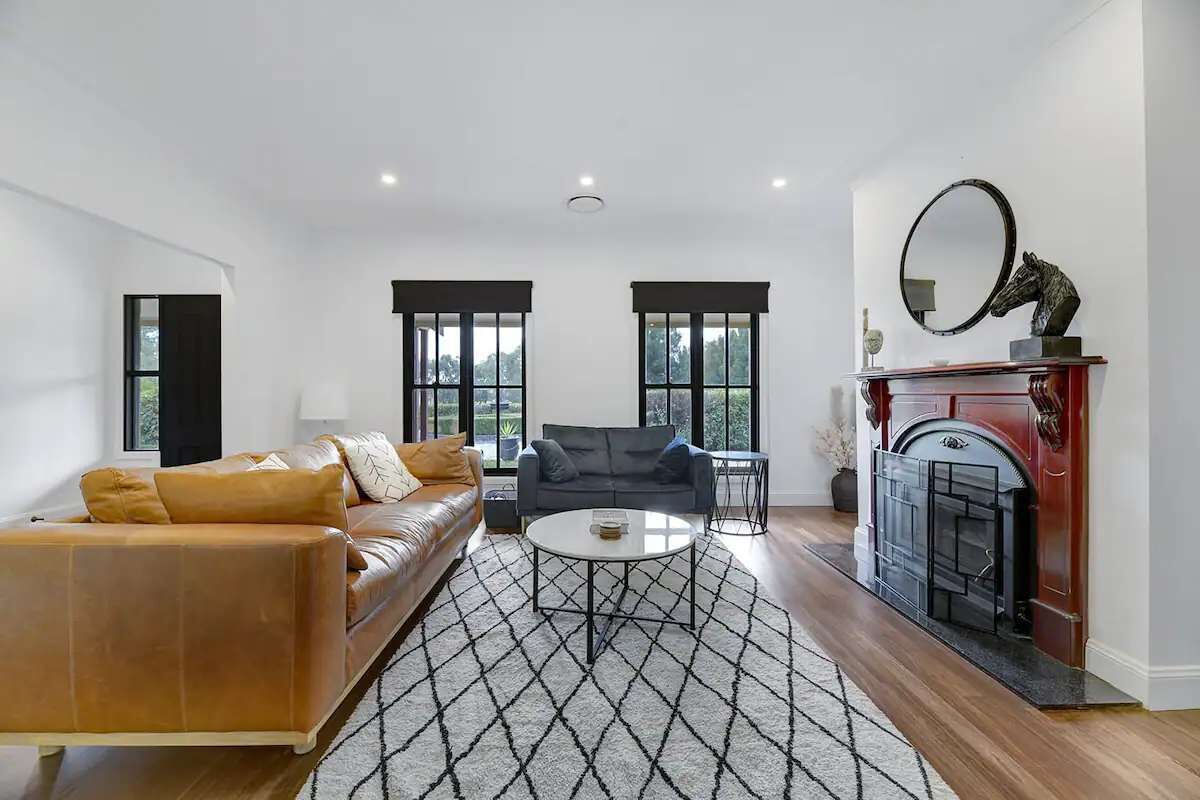 TV, fireplace, stereo