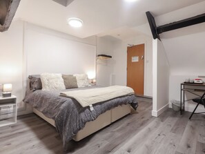 1 bedroom, free WiFi - 1 bedroom accommodation in Chepstow, near Newport (Chepstow, near Newport)