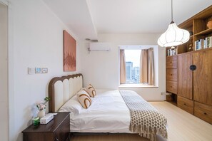 Family Suite, 3 Bedrooms, Non Smoking, City View - Book and Bed - North Bund (Shanghai)