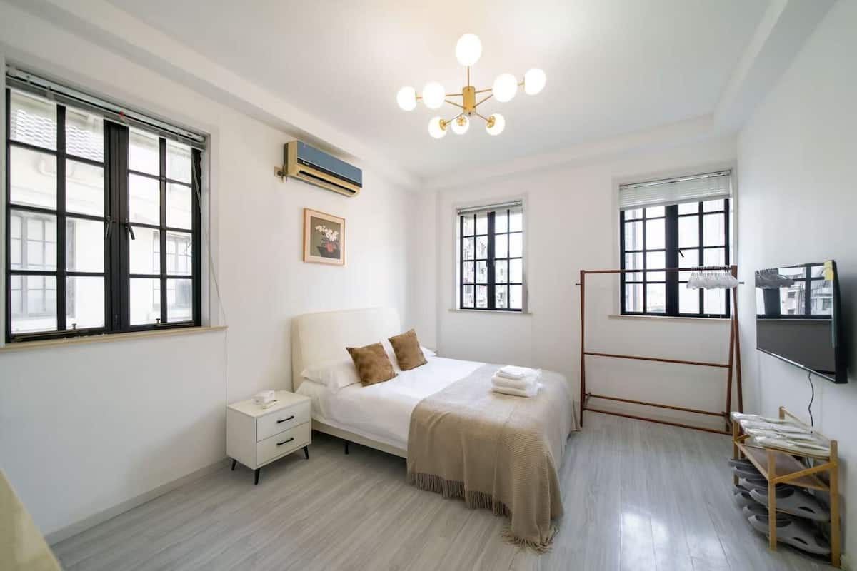 Basic Apartment | Living area