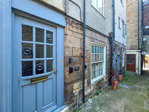 Exterior detail - 2 bedroom accommodation in Whitby (Whitby)