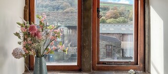 2 bedroom accommodation in Little Hayfield