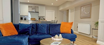 3 bedroom accommodation in Richmond