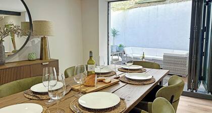 3 bedroom accommodation in Richmond