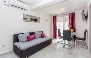Smart TV - 1 bedroom stunning apartment in Baska (Baska)