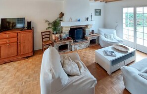 TV, fireplace - Belle maison landaise (Mimizan)