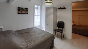 5 dormitoris, planxa i posts de planxar i wifi gratuïta