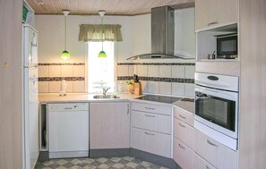 Réfrigérateur, four, plaque de cuisson, lave-vaisselle