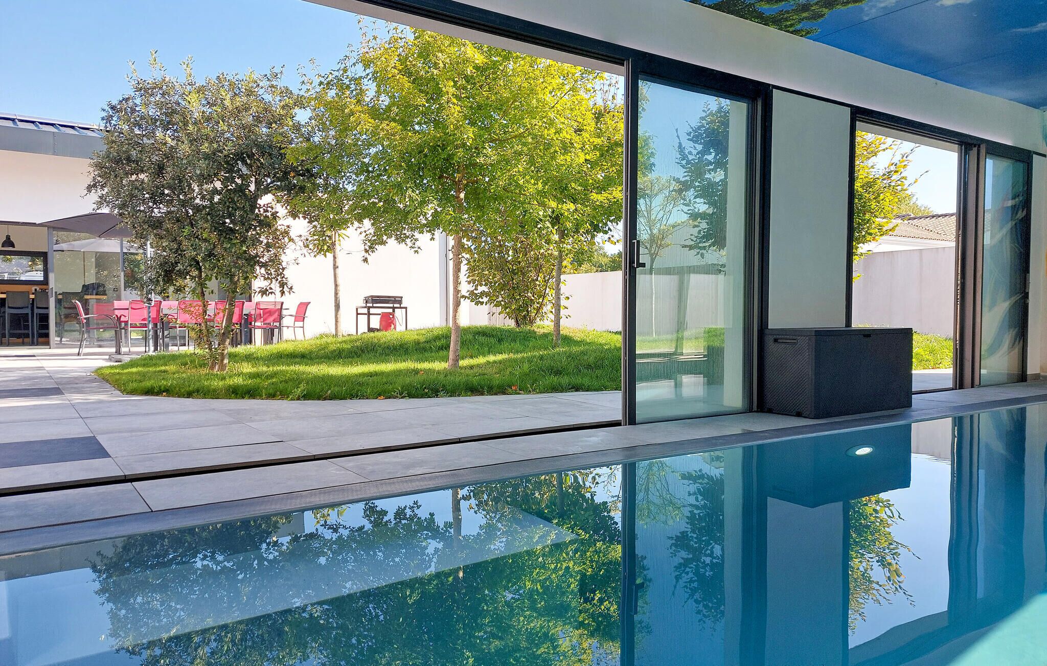 Et oppvarmet basseng