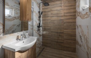 Shower, hair dryer - Gorgeous home in Zminj (Zminj)