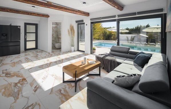 تلفزيون ذكي، تنس طاولة