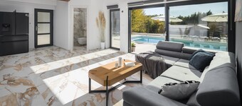 Stunning home in Zminj