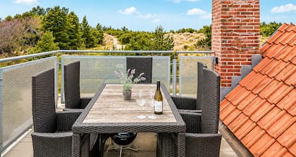 Pet friendly apartment in Blåvand with WiFi