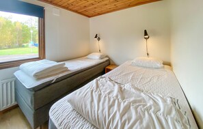 2 bedrooms, free WiFi - 2 bedroom amazing home in Byxelkrok (Byxelkrok)