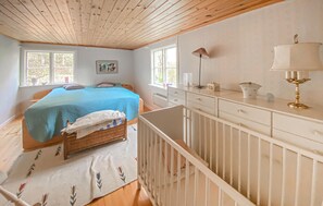 4 sovrum och resesäng