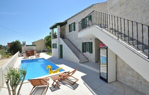 A heated pool - Beautiful apartment in Privlaka (Privlaka)