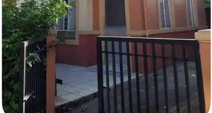 TwoRms,UnliWifi,1AC room 1singleBunk,WholeHouse,Easy access to malls etc.