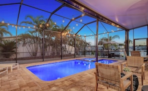 A heated pool - No Bad Days - Boat Dock, Heated Pool & Hot tub, Beach Gear, 5 Mins to AMI (Bradenton)