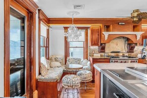 Fridge, microwave, oven, stovetop - 6BR Entire Lakefront Historic Home -Walk to Asbury (Neptune Township)