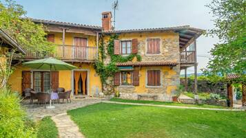 Family House, 3 Bedrooms, Balcony (Holiday Home Rozina) | Exterior