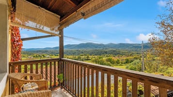 Family House, 3 Bedrooms, Balcony (Traditional Karst House Rozina /w) | Property grounds