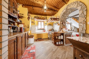 Family House, 3 Bedrooms, Balcony (Traditional Karst House Rozina /w) | Private kitchen - Traditional Karst House Rozina /w Garden (Sezana)