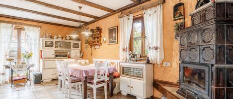 Family House, 3 Bedrooms, Balcony (Traditional Karst House Rozina /w) | Interior
