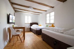 3 bedrooms, Internet, bed sheets