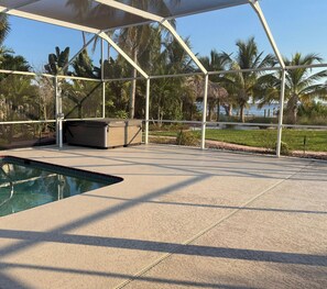 A heated pool - 3625 San Carlos Beach and Bay 3 bed 2 Bath Pool and Hot Tub Home (Saint James City)