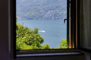 Interior - Silken Escape - MyHomeinComo (Nesso)