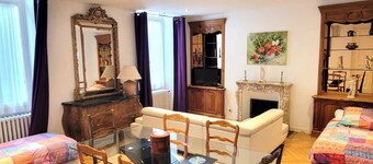 Vallée du Lys de la Villa Ilixon, spacious apartment, wifi, parking, pool table