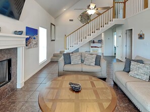 Smart TV - Under The Sea | Partial Beach Views (Galveston)